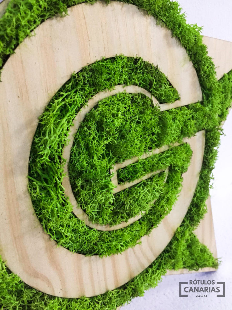 Diseño de Carteles con Musgo :: Rótulos Canarias